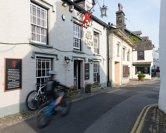 THE RED LION COACHING INN, HAWKSHEAD, LAKE DISTRICT