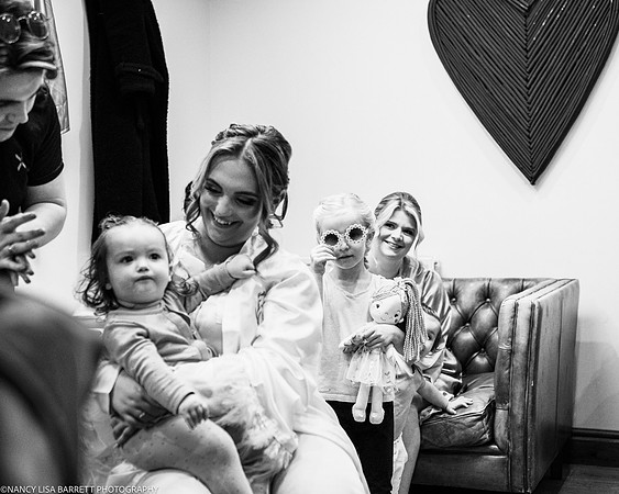 GIRLS GET READY AT BEESTON MANOR WEDDING