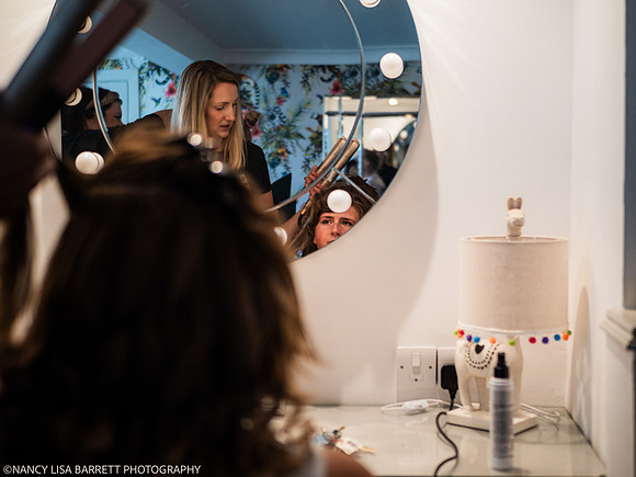 GIRLS GET READY - WELLBEING FARM WEDDING, BOLTON, GREATER MANCHESTER
