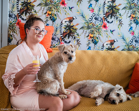 GIRLS GET READY - WELLBEING FARM WEDDING, BOLTON, GREATER MANCHESTER