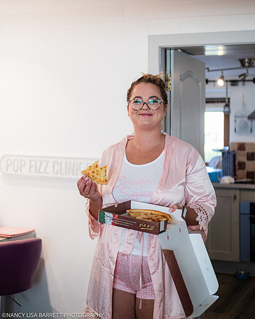 GIRLS GET READY - WELLBEING FARM WEDDING, BOLTON, GREATER MANCHESTER