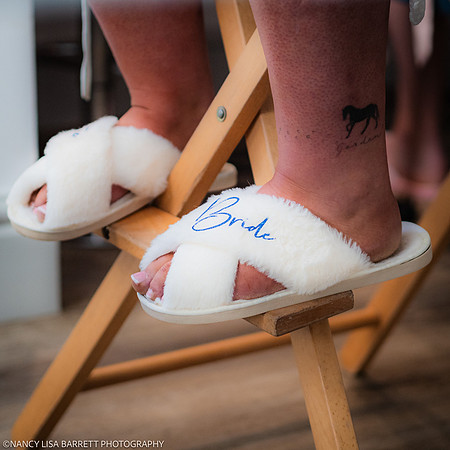 GIRLS GET READY - WELLBEING FARM WEDDING, BOLTON, GREATER MANCHESTER