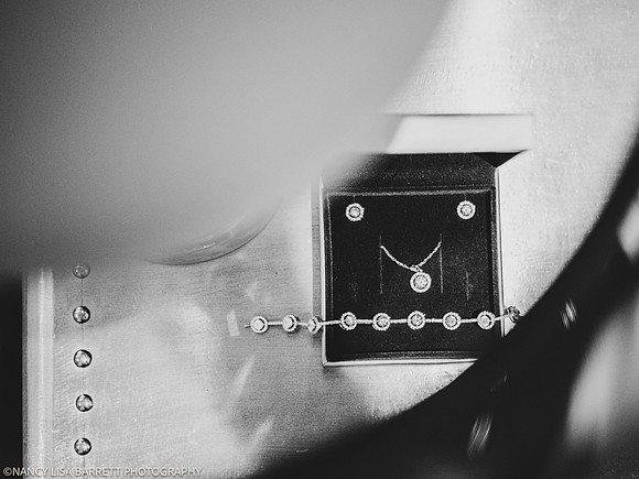 GIRLS GET READY - WELLBEING FARM WEDDING, BOLTON, GREATER MANCHESTER