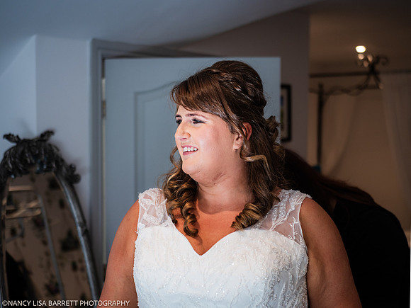 GIRLS GET READY - WELLBEING FARM WEDDING, BOLTON, GREATER MANCHESTER