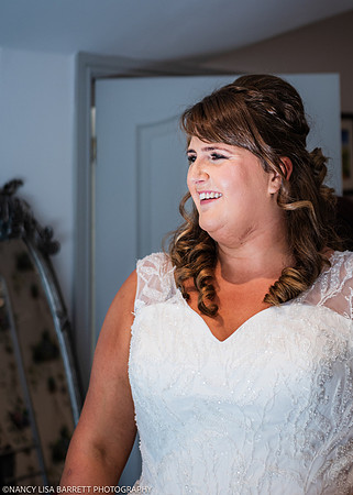 GIRLS GET READY - WELLBEING FARM WEDDING, BOLTON, GREATER MANCHESTER