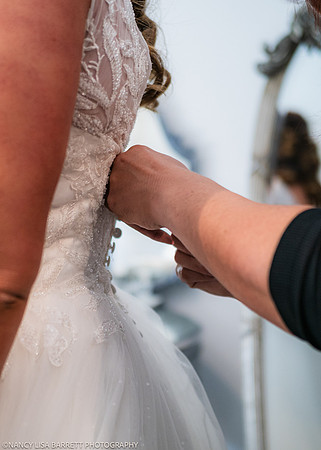 GIRLS GET READY - WELLBEING FARM WEDDING, BOLTON, GREATER MANCHESTER