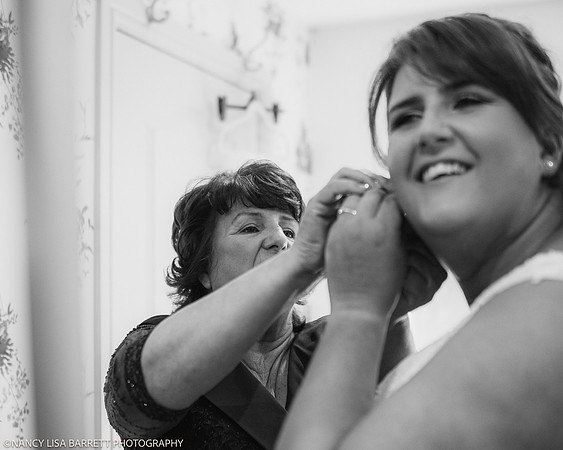 GIRLS GET READY - WELLBEING FARM WEDDING, BOLTON, GREATER MANCHESTER
