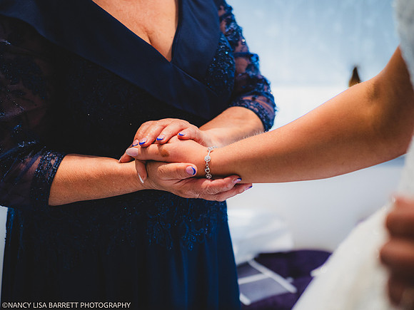 GIRLS GET READY - WELLBEING FARM WEDDING, BOLTON, GREATER MANCHESTER