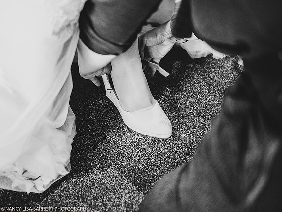 GIRLS GET READY - WELLBEING FARM WEDDING, BOLTON, GREATER MANCHESTER