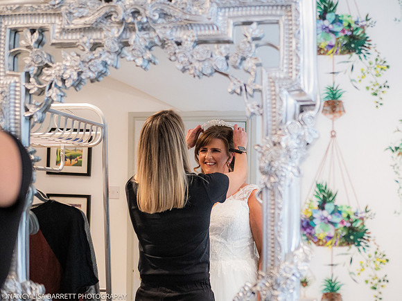 GIRLS GET READY - WELLBEING FARM WEDDING, BOLTON, GREATER MANCHESTER