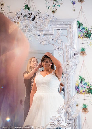 GIRLS GET READY - WELLBEING FARM WEDDING, BOLTON, GREATER MANCHESTER