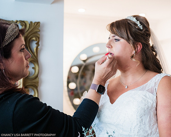 GIRLS GET READY - WELLBEING FARM WEDDING, BOLTON, GREATER MANCHESTER