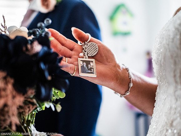 GIRLS GET READY - WELLBEING FARM WEDDING, BOLTON, GREATER MANCHESTER