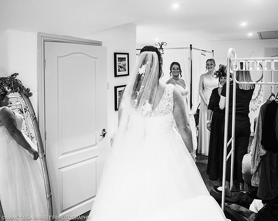 GIRLS GET READY - WELLBEING FARM WEDDING, BOLTON, GREATER MANCHESTER