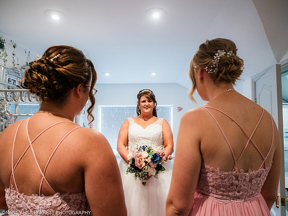 GIRLS GET READY - WELLBEING FARM WEDDING, BOLTON, GREATER MANCHESTER