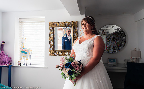 GIRLS GET READY - WELLBEING FARM WEDDING, BOLTON, GREATER MANCHESTER