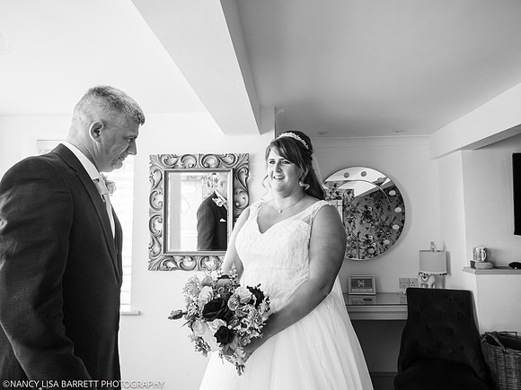 GIRLS GET READY - WELLBEING FARM WEDDING, BOLTON, GREATER MANCHESTER