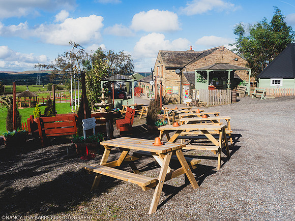 GUYS GET READY & VENUE - WELLBEING FARM WEDDING, BOLTON, GREATER MANCHESTER