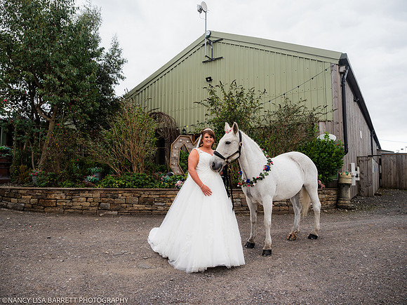 BRIDE & GROOM PORTRAITS - WELLBEING FARM WEDDING, BOLTON, GREATER MANCHESTER