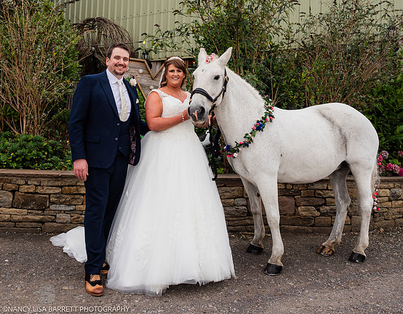 BRIDE & GROOM PORTRAITS - WELLBEING FARM WEDDING, BOLTON, GREATER MANCHESTER