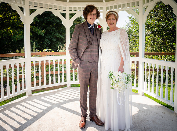 THE AVIARY FUNCTION ROOMS WEDDING, SCARISBRICK, ORMSKIRK, LANCASHIRE