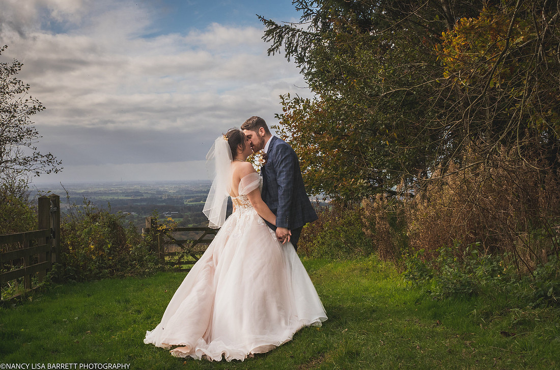 RIBBLE VALLEY AND PRESTON WEDDING - LANCASHIRE