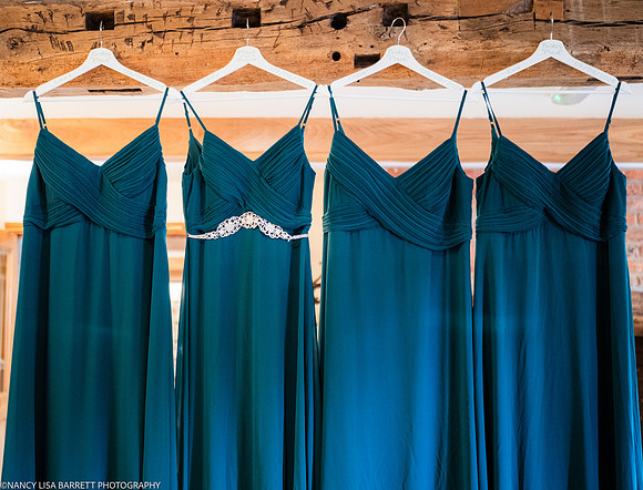 GIRLS GET READY AT BEESTON MANOR WEDDING