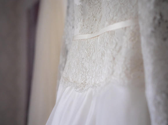 LATHOM FARM WEDDING
