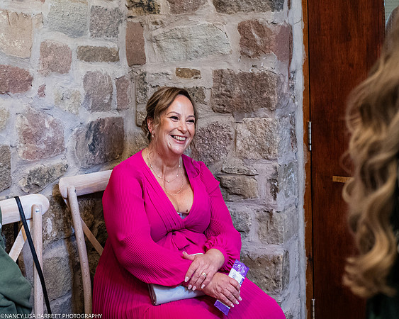 GIRLS GET READY AT BEESTON MANOR WEDDING
