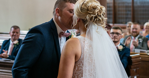 ASTLEY BANK HOTEL WEDDING, DARWEN, LANCASHIRE