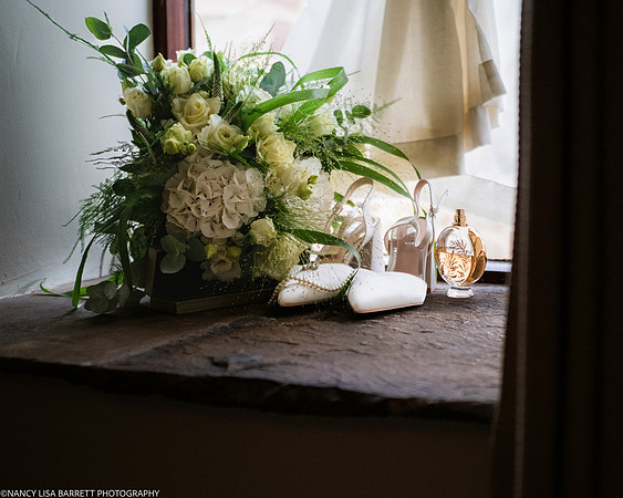 GIRLS GET READY AT BEESTON MANOR WEDDING
