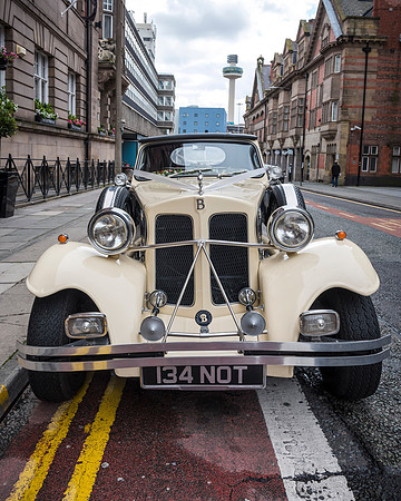 ISLA GLADSTONE WEDDING LIVERPOOL