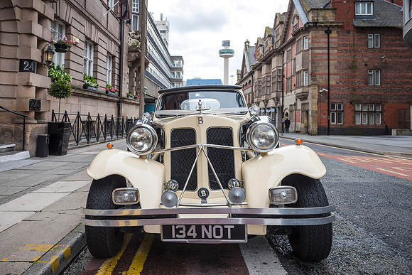 ISLA GLADSTONE WEDDING LIVERPOOL
