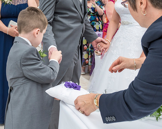 ISLA GLADSTONE WEDDING LIVERPOOL