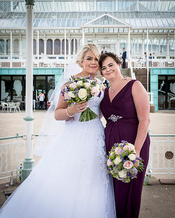 ISLA GLADSTONE WEDDING LIVERPOOL