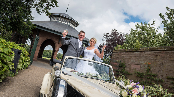 ISLA GLADSTONE WEDDING LIVERPOOL