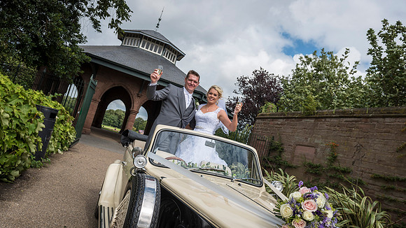 ISLA GLADSTONE WEDDING LIVERPOOL