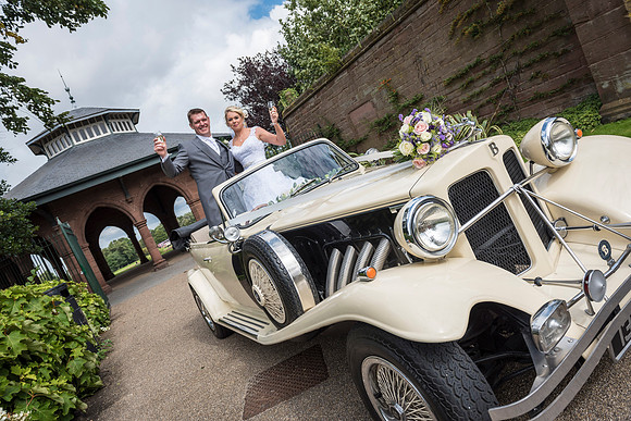 ISLA GLADSTONE WEDDING LIVERPOOL