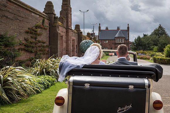 ISLA GLADSTONE WEDDING LIVERPOOL