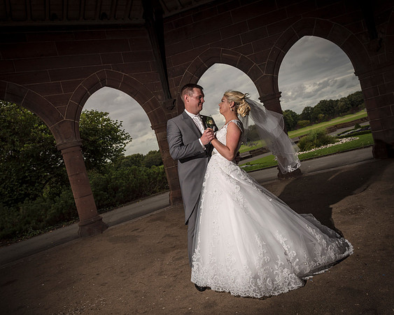 ISLA GLADSTONE WEDDING LIVERPOOL