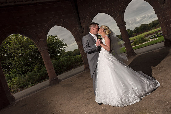 ISLA GLADSTONE WEDDING LIVERPOOL