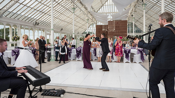 ISLA GLADSTONE WEDDING LIVERPOOL