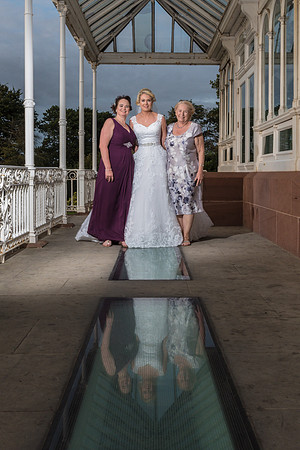 ISLA GLADSTONE WEDDING LIVERPOOL