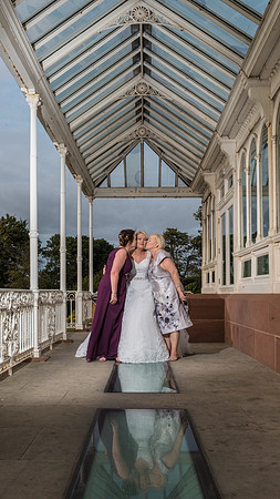 ISLA GLADSTONE WEDDING LIVERPOOL