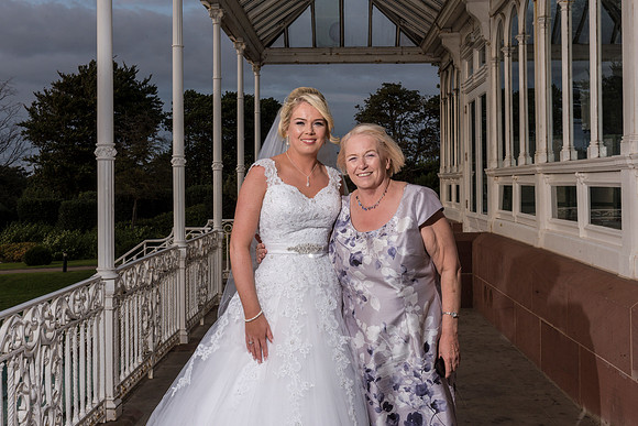 ISLA GLADSTONE WEDDING LIVERPOOL