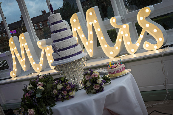 ISLA GLADSTONE WEDDING LIVERPOOL