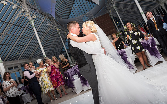 ISLA GLADSTONE WEDDING LIVERPOOL