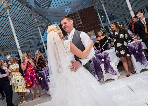ISLA GLADSTONE WEDDING LIVERPOOL