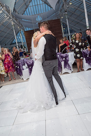 ISLA GLADSTONE WEDDING LIVERPOOL