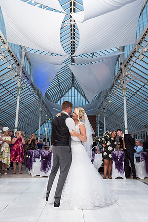 ISLA GLADSTONE WEDDING LIVERPOOL